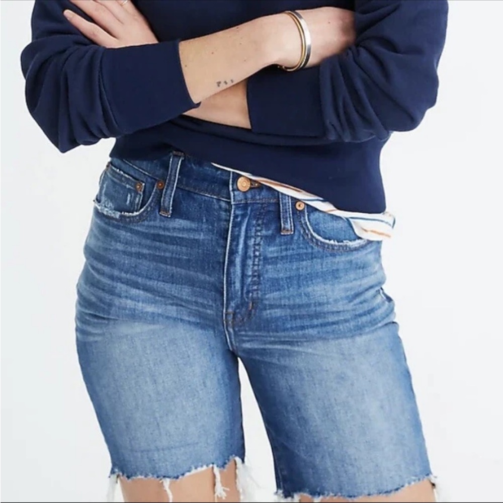 Madewell High-Rise Mid-Length raw hem Denim Shorts size 25